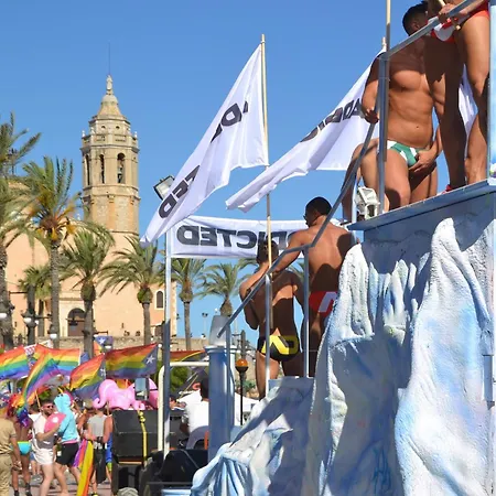 Mallorca, Muy Cerca De La Playa Sitges